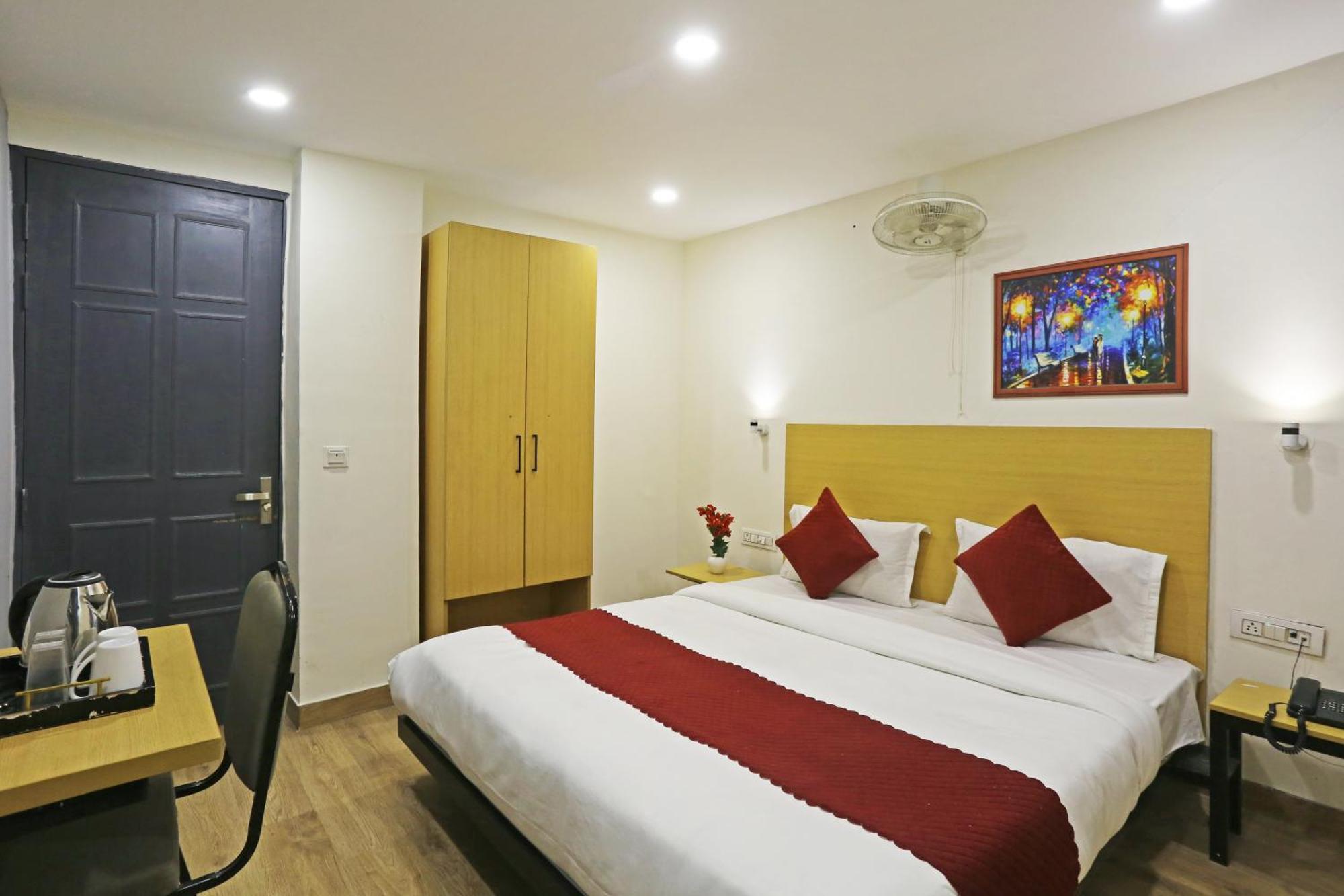 Hotel Twamev Residency Uttam Nagar Couple Friendly دلهي المظهر الخارجي الصورة