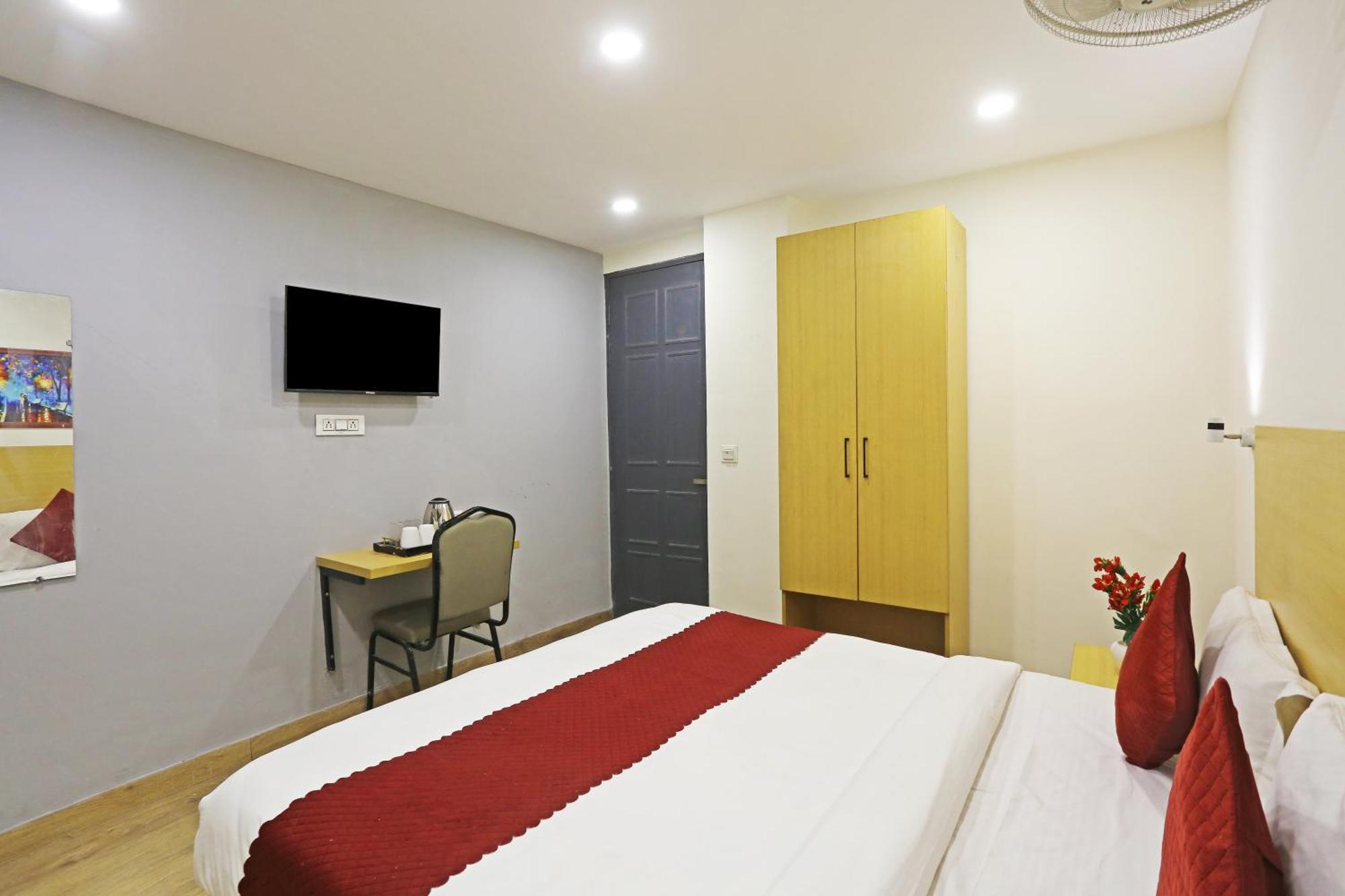 Hotel Twamev Residency Uttam Nagar Couple Friendly دلهي المظهر الخارجي الصورة