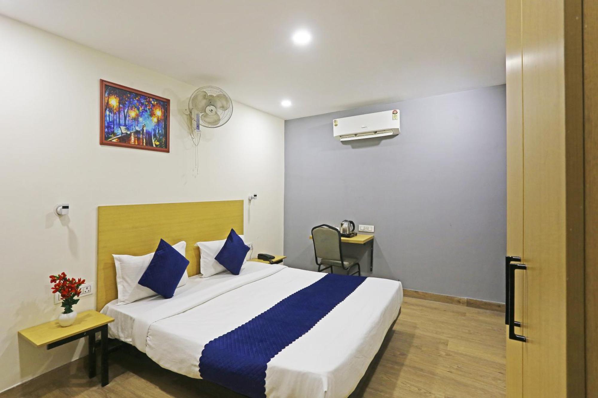 Hotel Twamev Residency Uttam Nagar Couple Friendly دلهي المظهر الخارجي الصورة