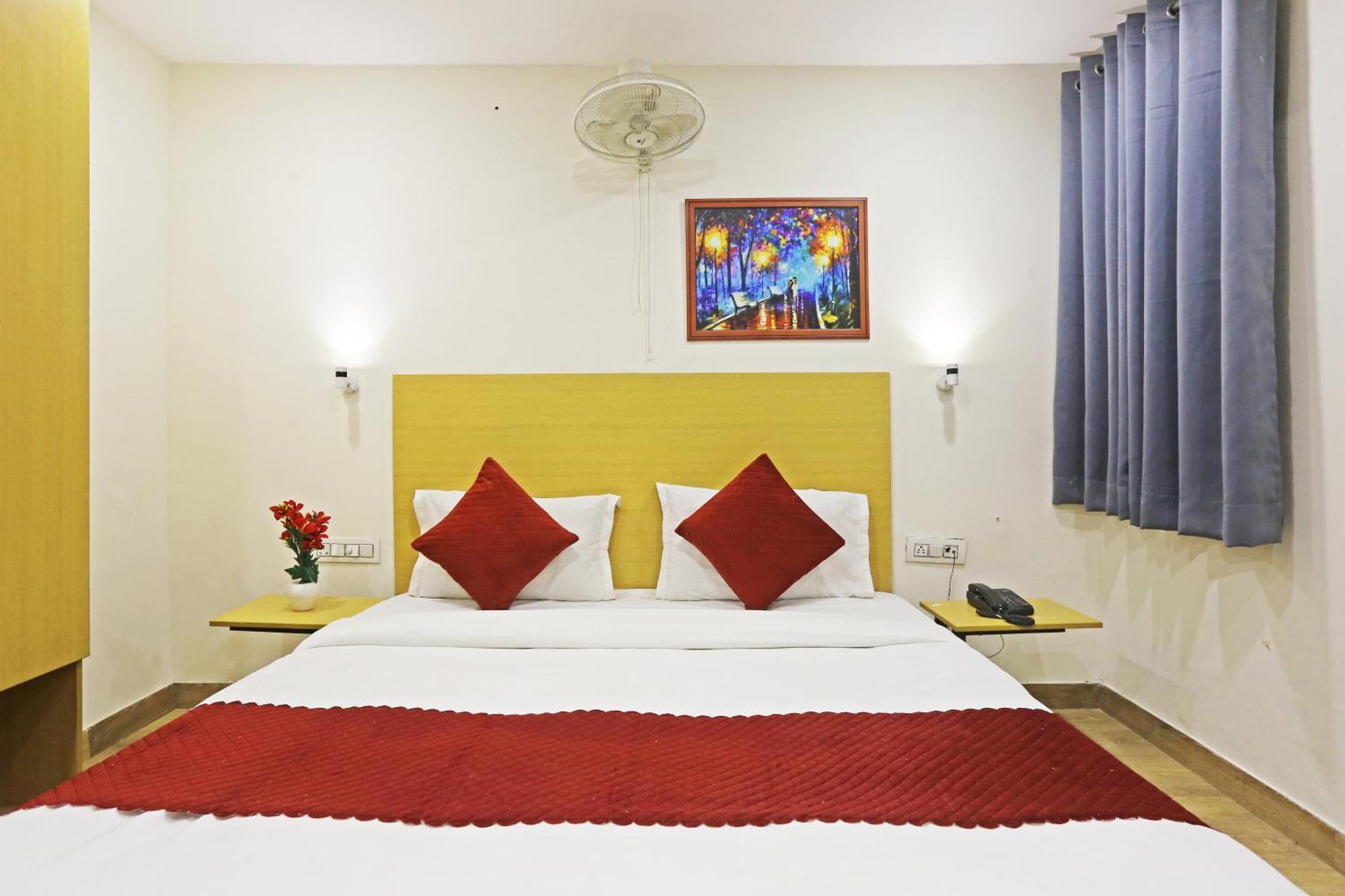 Hotel Twamev Residency Uttam Nagar Couple Friendly دلهي المظهر الخارجي الصورة