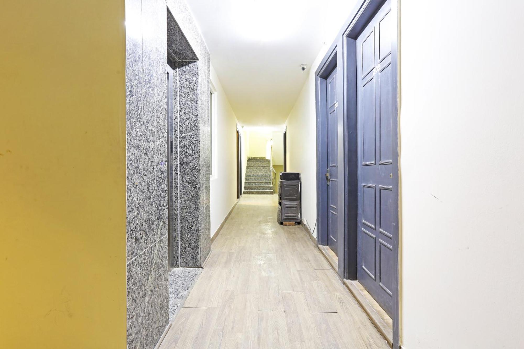 Hotel Twamev Residency Uttam Nagar Couple Friendly دلهي المظهر الخارجي الصورة
